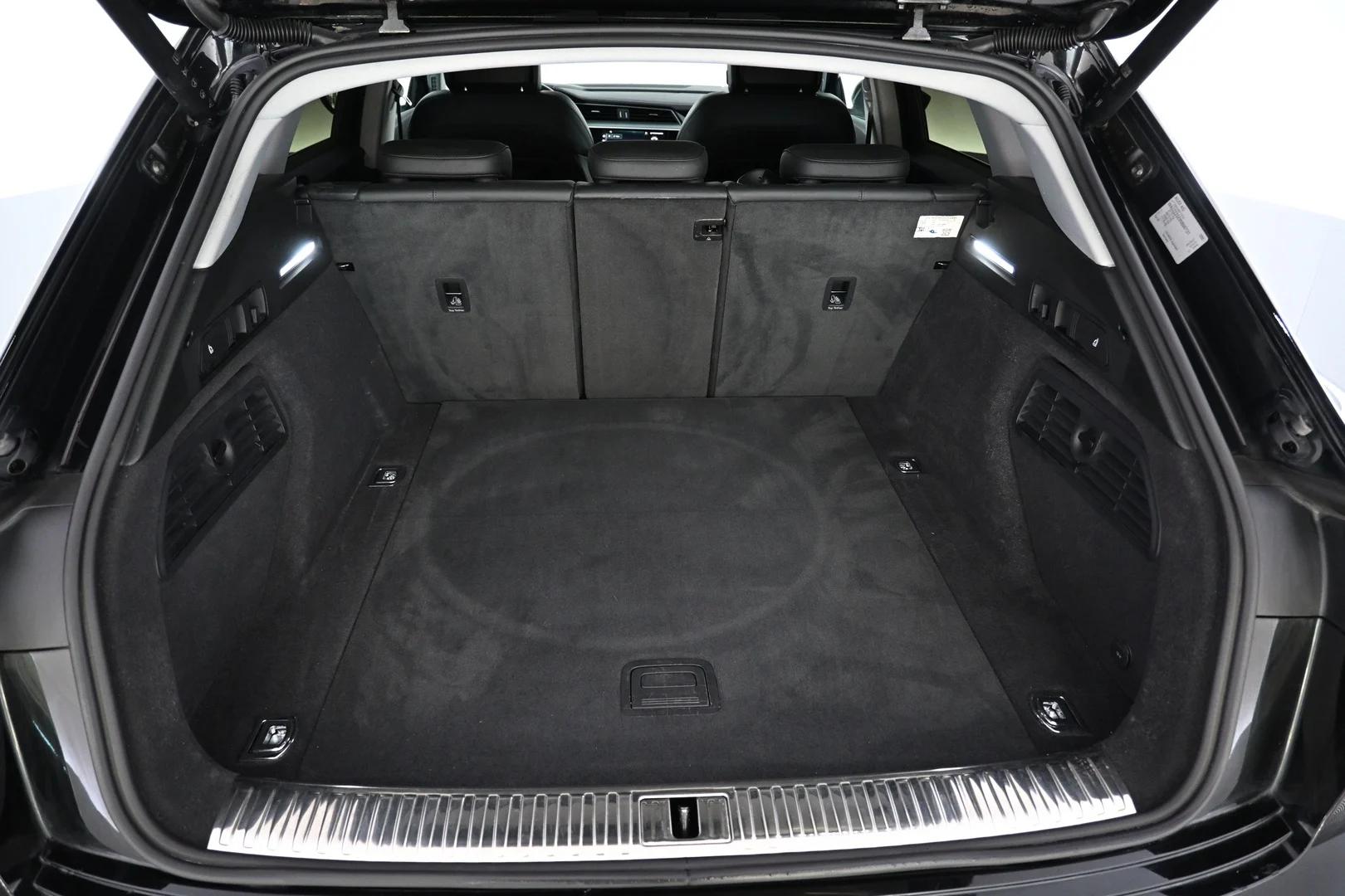 Car Image - 5dnuIRt0wtTDSTMSTHRwzG