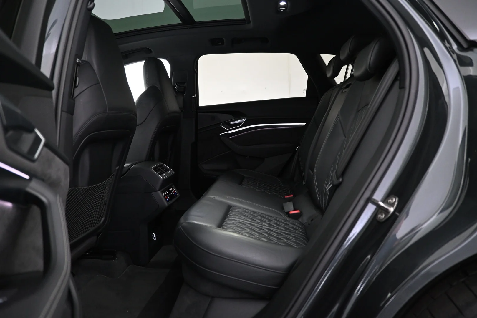 Car Image - 53EJk85fKzs2i62ZgNqfWo
