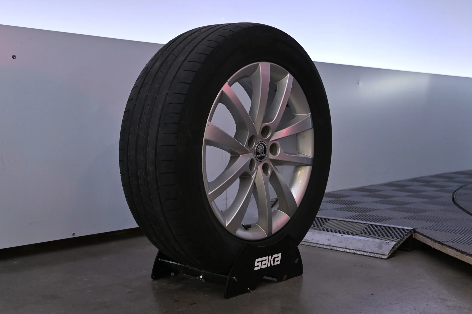 Car Image - 29ApSSFYxLKugIJRfs1iUJ