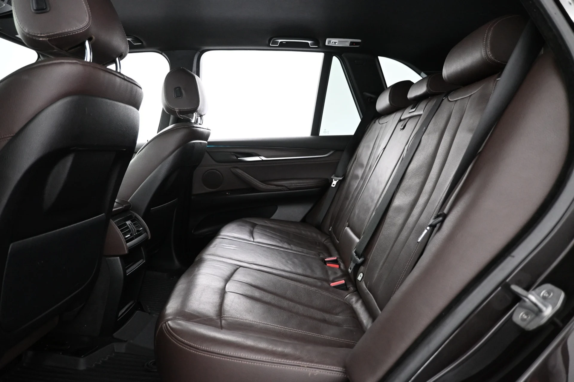 Car Image - 4WL9DlTyYewf6DquPkGpal