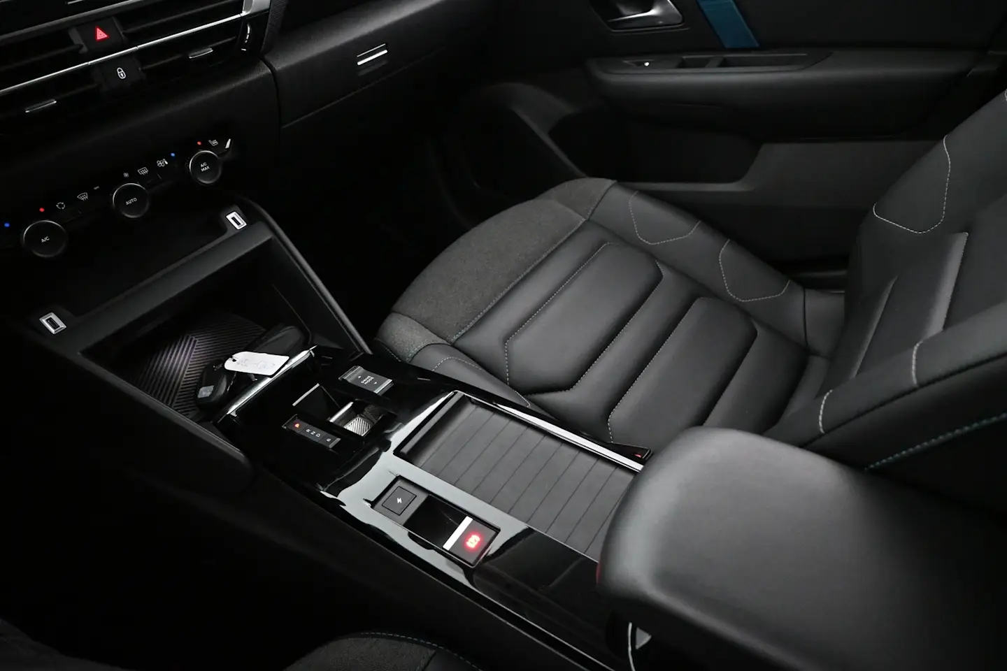 Car Image - 5OosvhAtcPq0XeeXTvP7HP