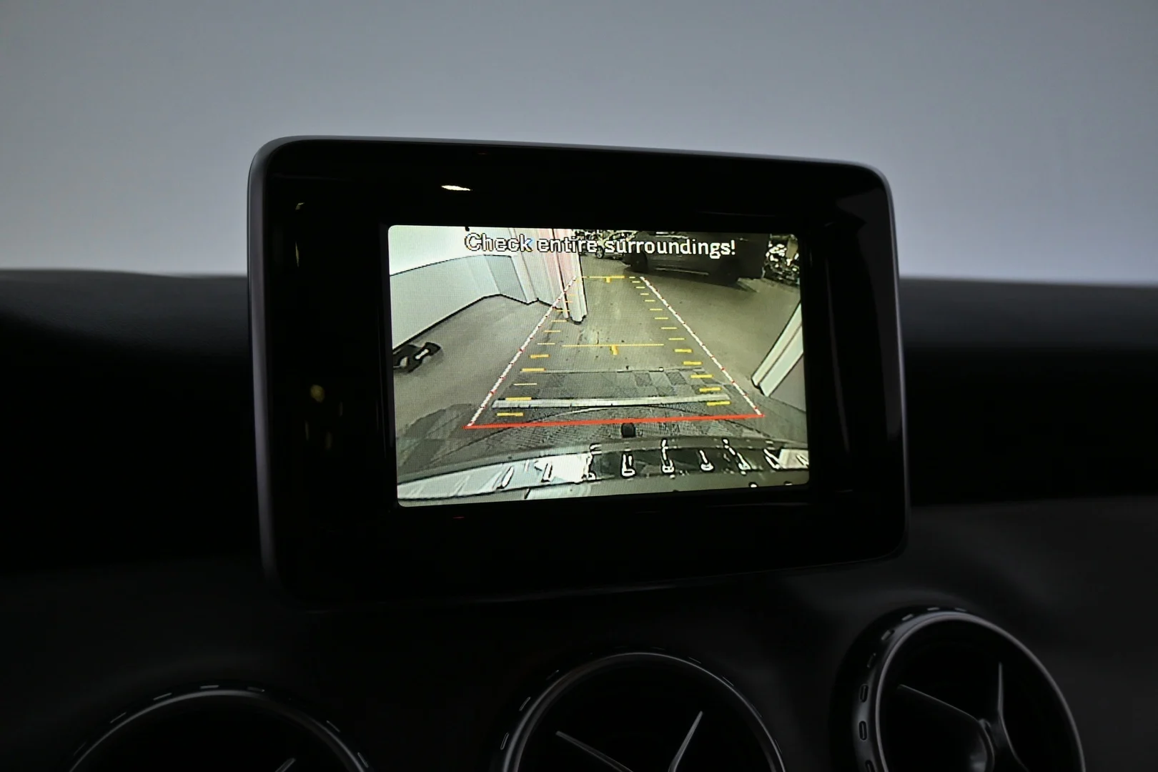 Car Image - 3rt8b3eRRXNYxErFpXqVl