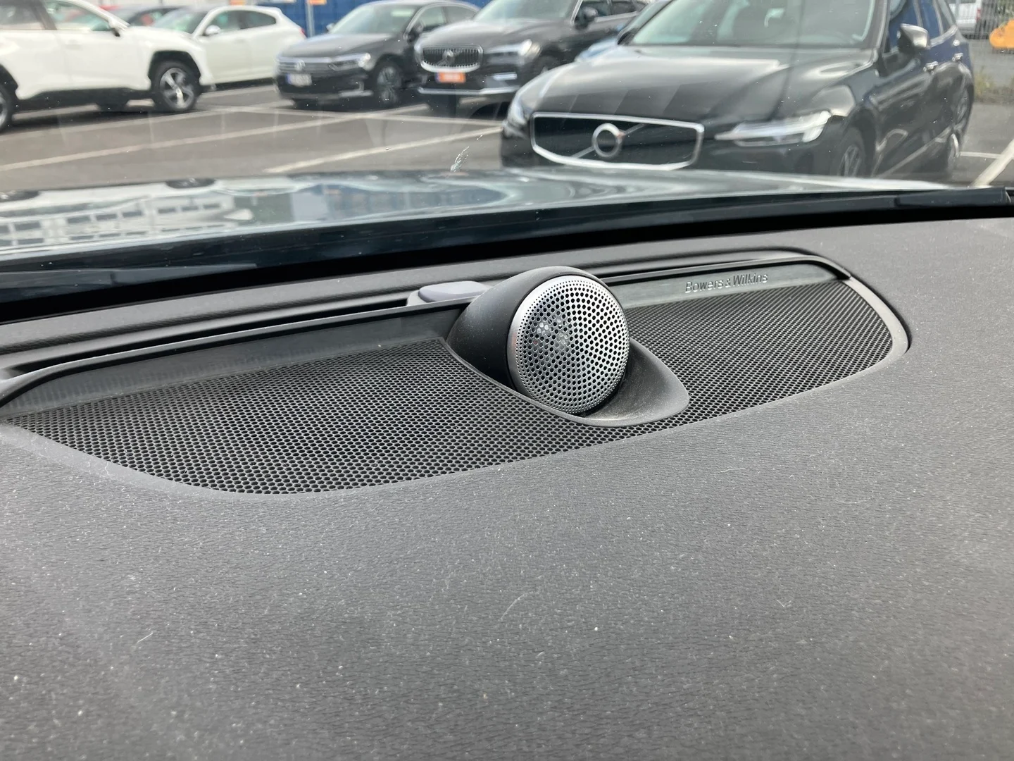 Car Image - 7HuZcvr6L78gO8b8aZpJUm