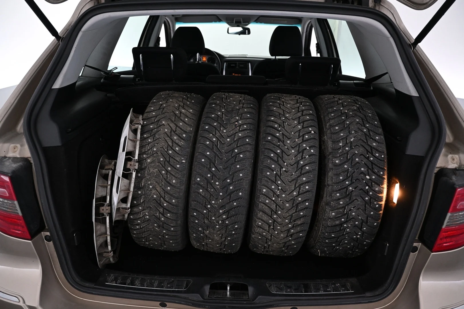 Car Image - 3Cvzmnow5i3lsEHQVLvGGx