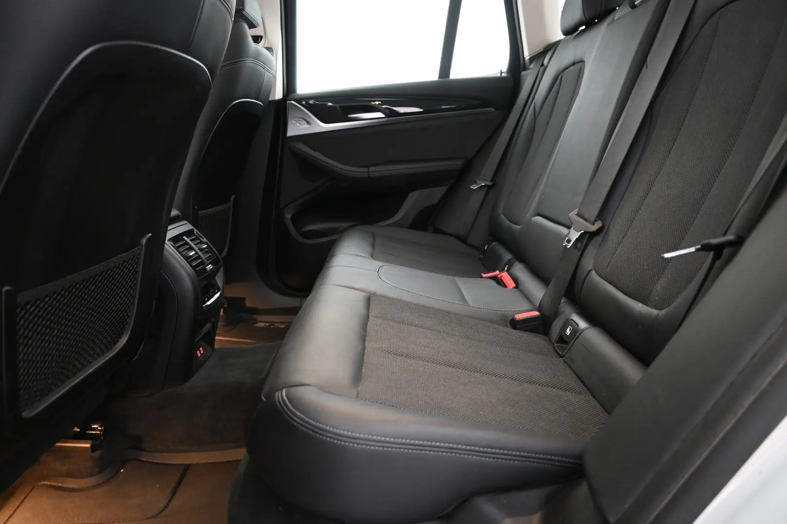 Car Image - 47kYgrp810B0qFwwN8bBXW