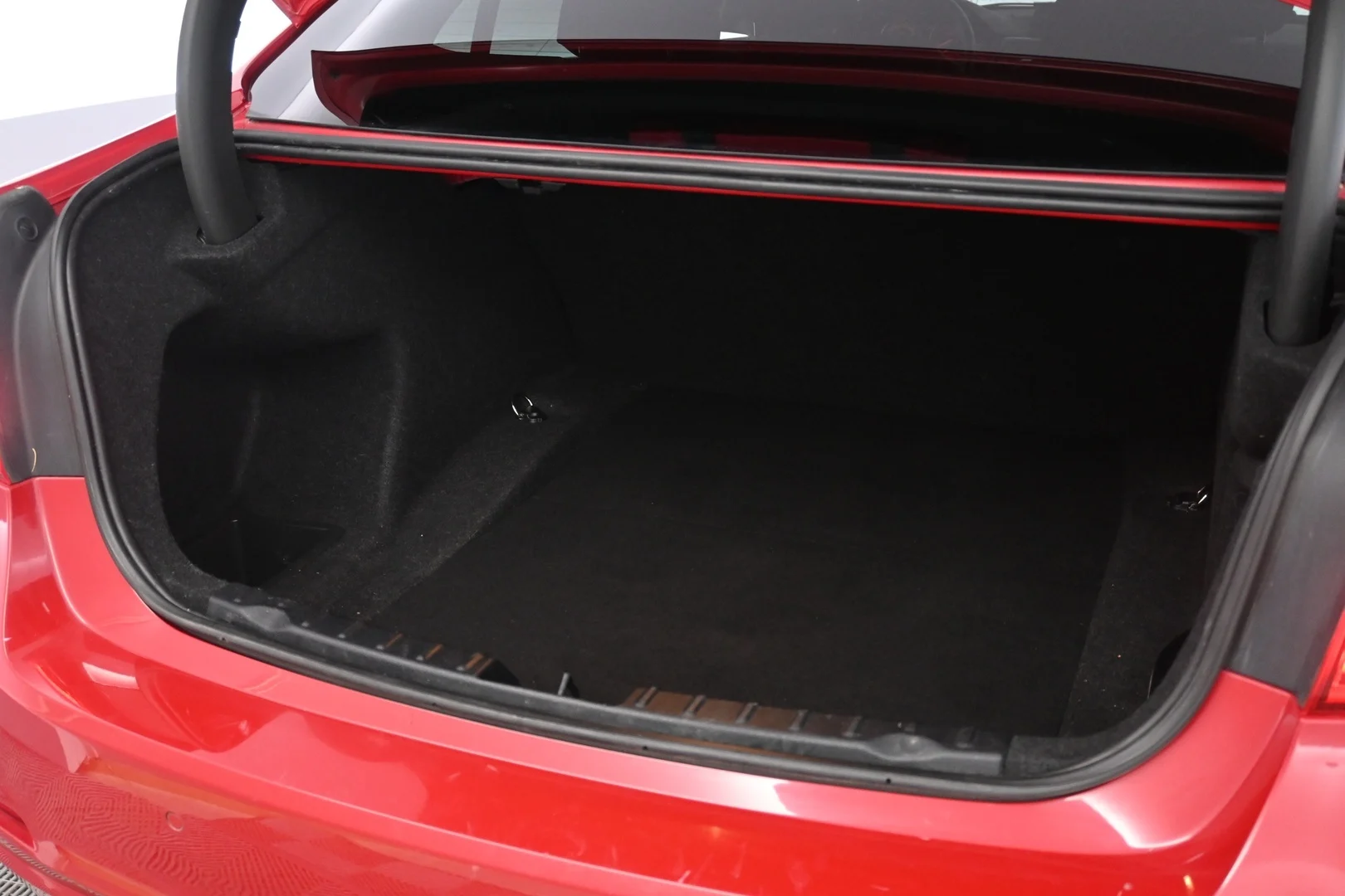 Car Image - 4Bc0s4E2oELbozfgWPtjBP