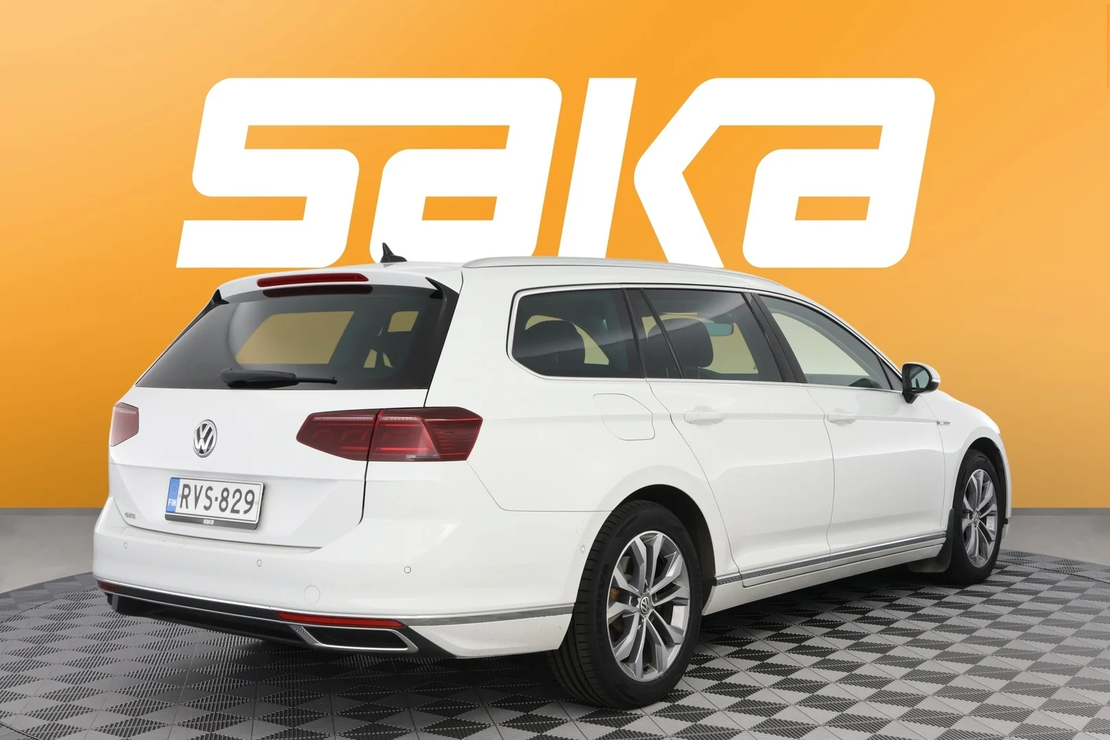 Car Image - 5bu3aCy9gO6auu5VEbVDvW