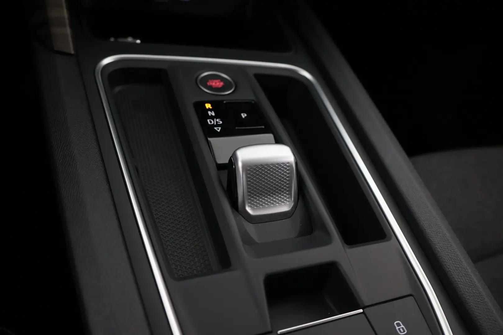Car Image - IH8V3TXOStIvRNb2Syad6