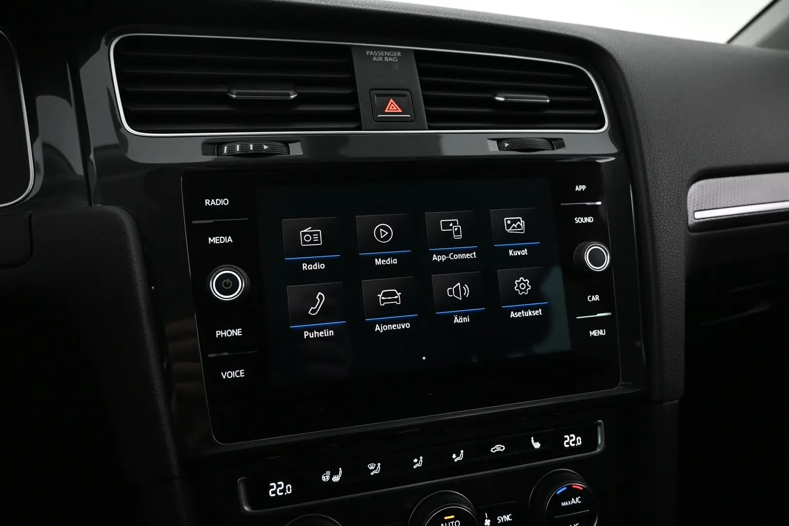 Car Image - 3xc09QO6xg85KbtzEDsQrM