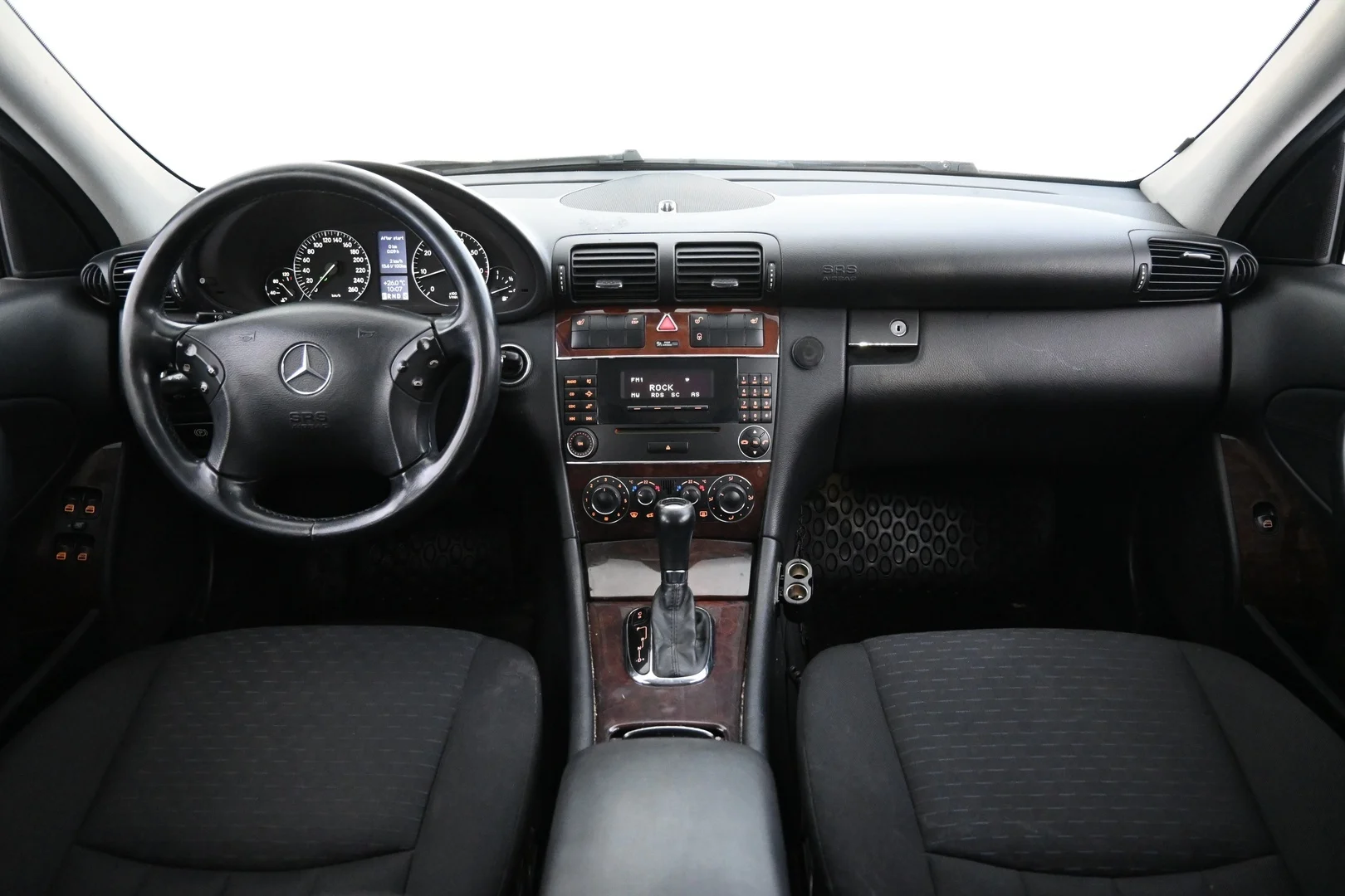 Car Image - 3iYzHrbpcDQx4v6hDazcU6