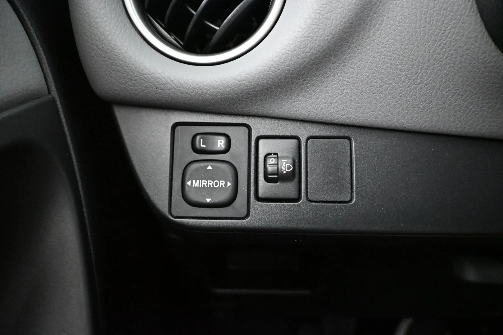 Car Image - 7wJHSVq0UGckDSPls9NwDc