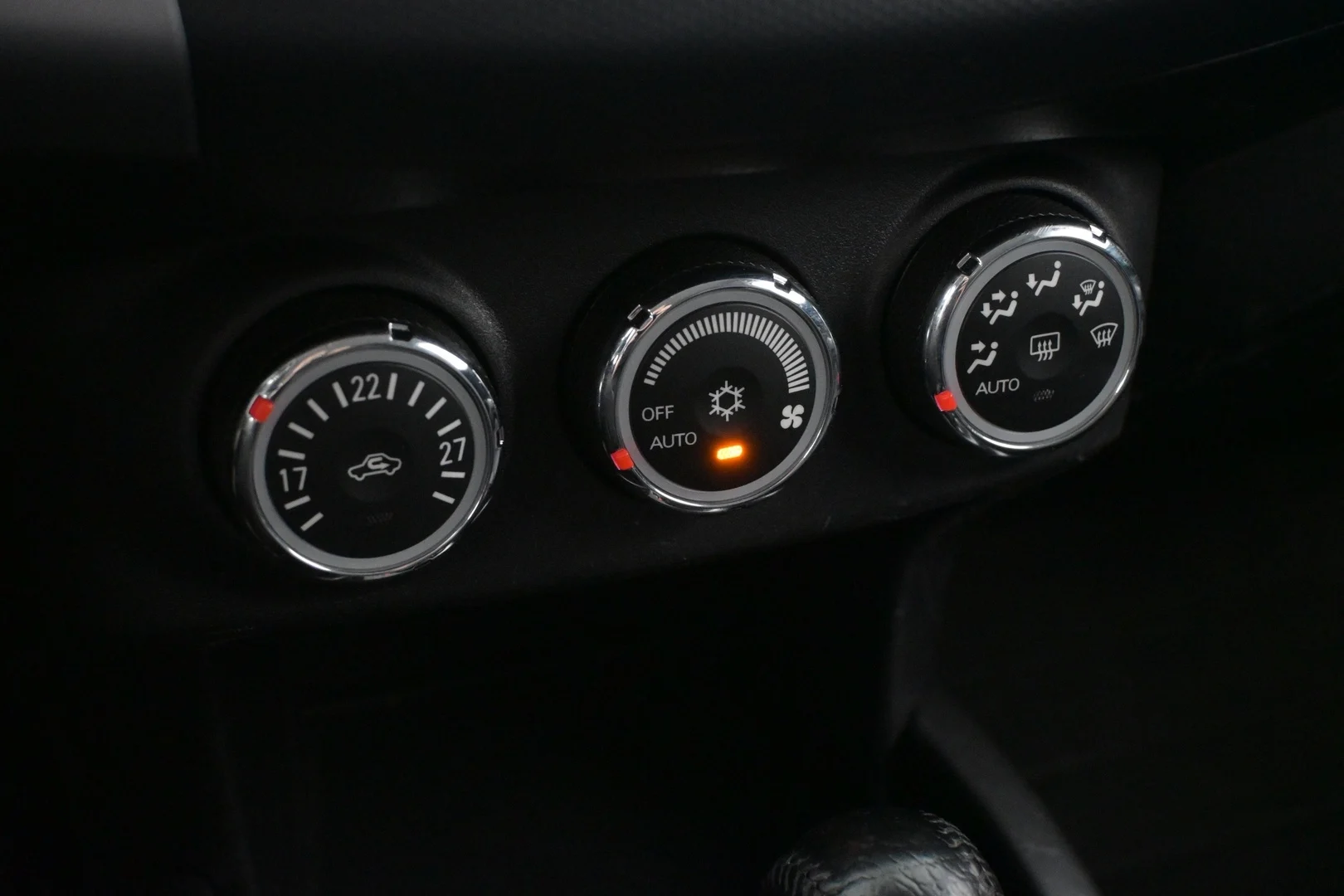 Car Image - 2zYcg4q386FJeocHYpbBi9