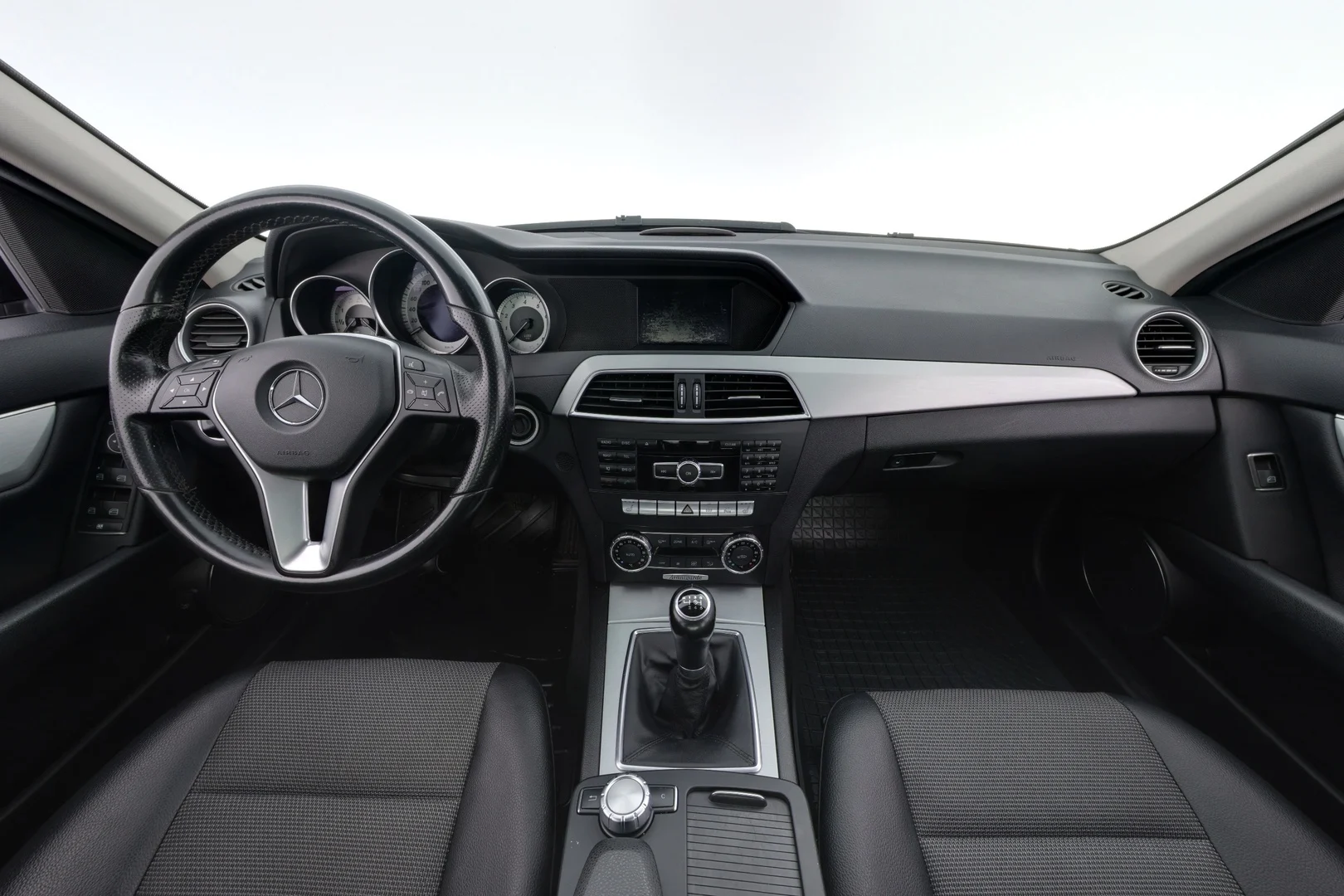 Car Image - 7dTj2q6y9qxjHIzNUygidU