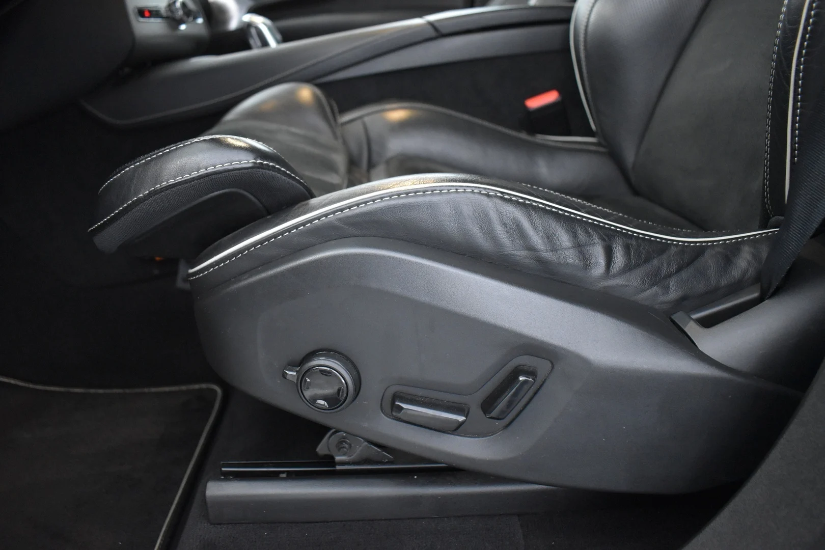 Car Image - 2uImapKDJXLVEjojp65Sh1
