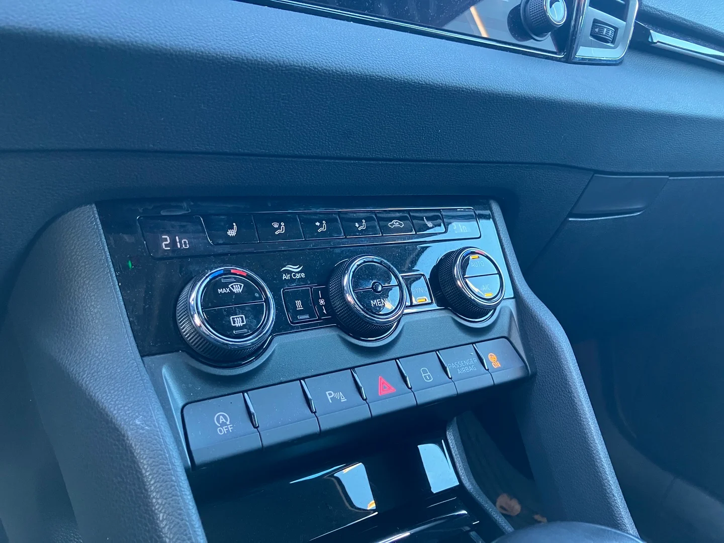 Car Image - 6qcQiYKKMdSrrcK3Yn2VX4