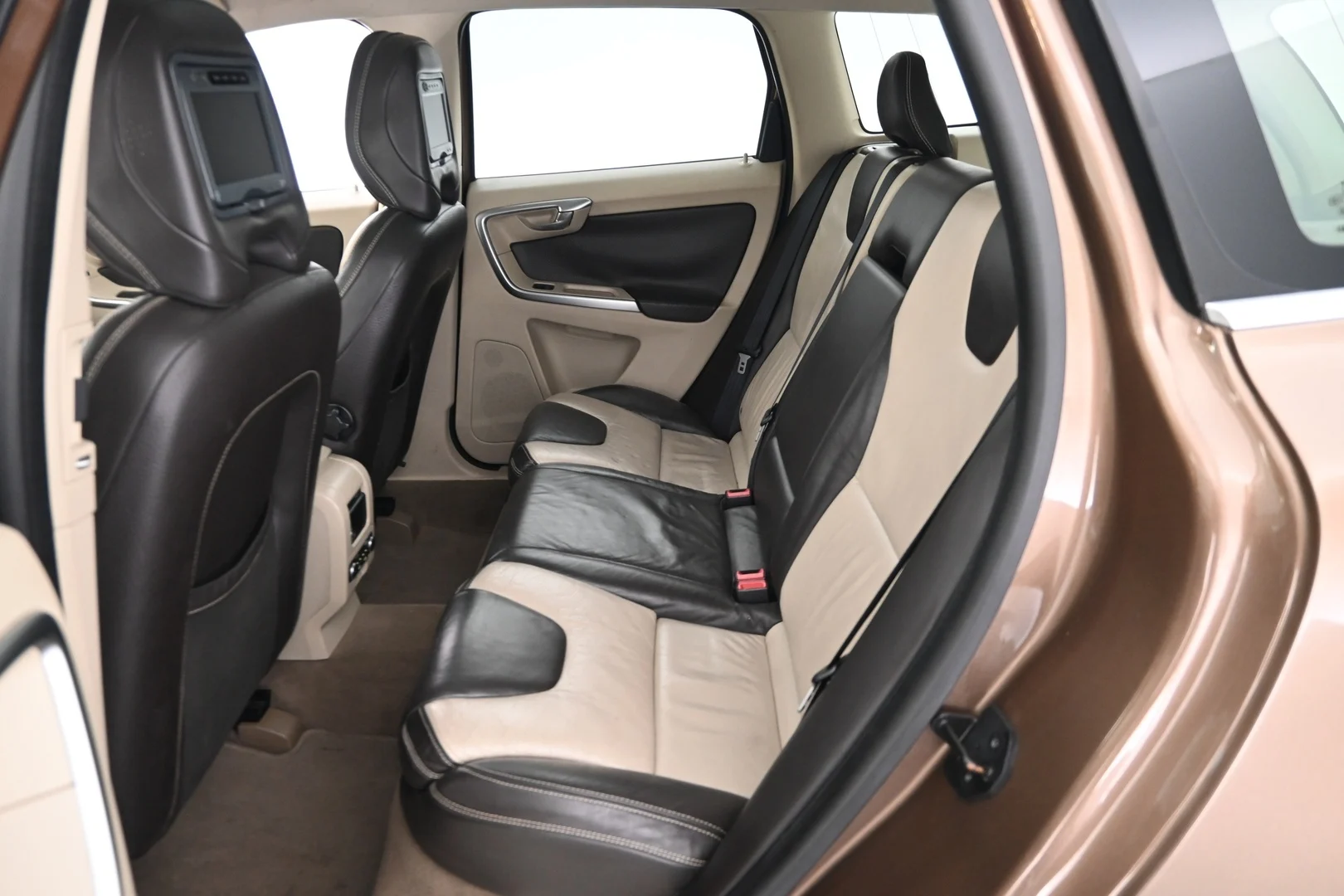 Car Image - uCUeUp8HjlQaRKyxf9Qwm