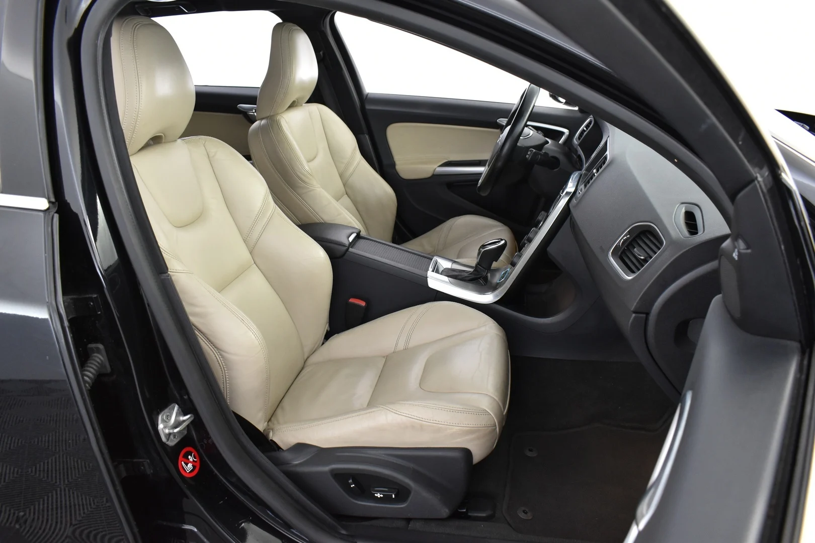 Car Image - 2M4WkdBsmcACUznqkhw0vs