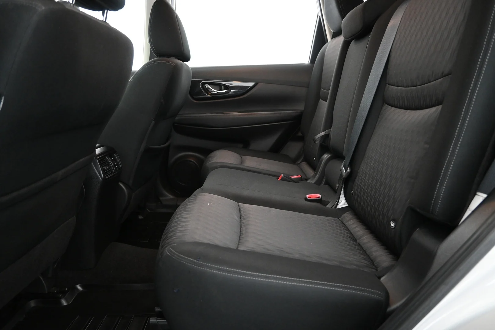 Car Image - 6HQPVq4ZfPA44SUR1ucDZe