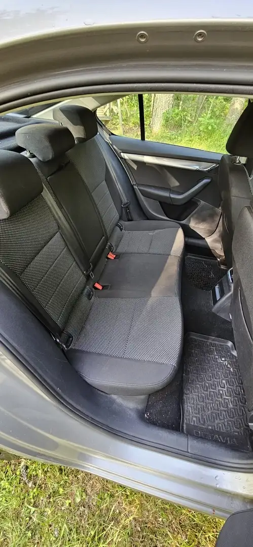 Car Image - 6yMxWjX03Laa2pMuPRhQwv