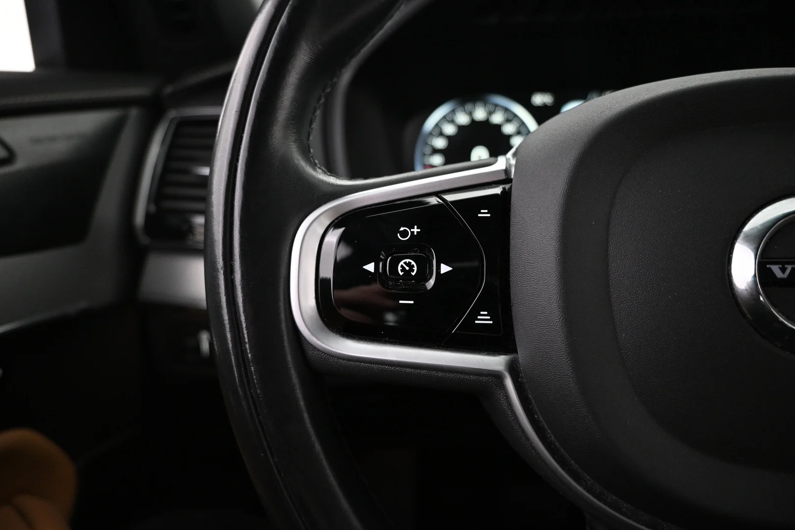 Car Image - MrbybAYN1C3dNCPtg45Rp