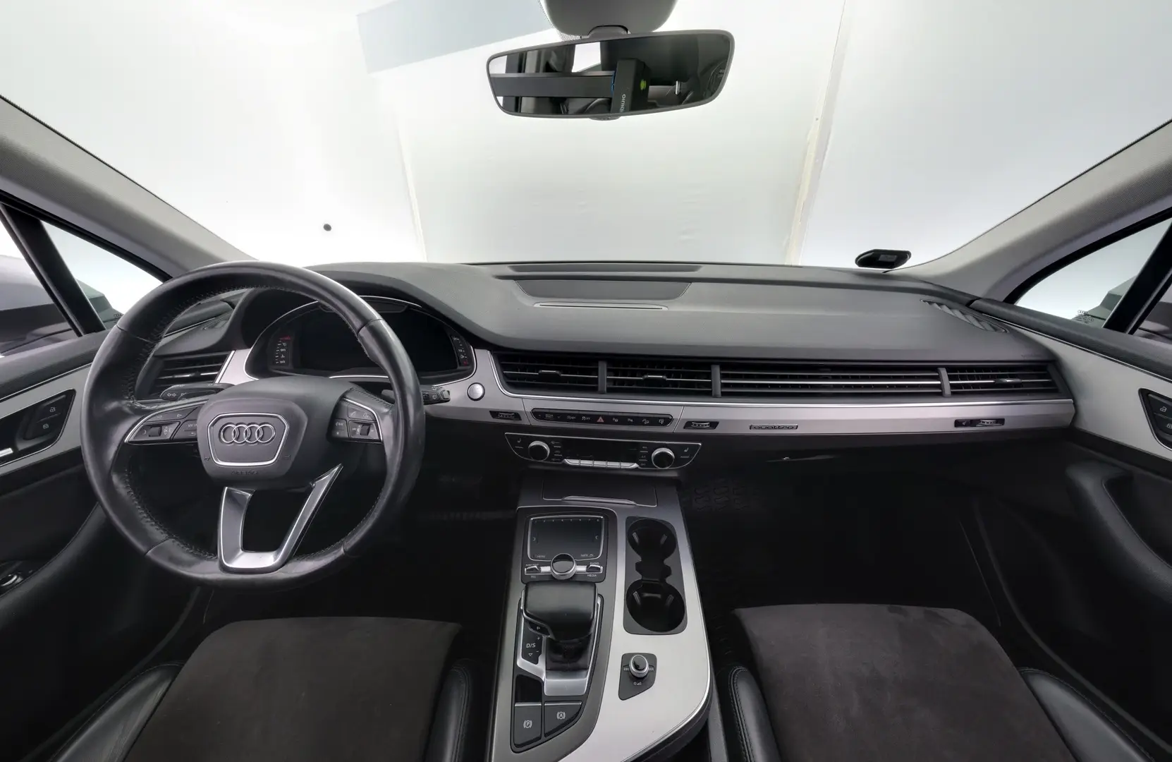 Car Image - 65Um2n2yoVvUtpGWHJYpfe