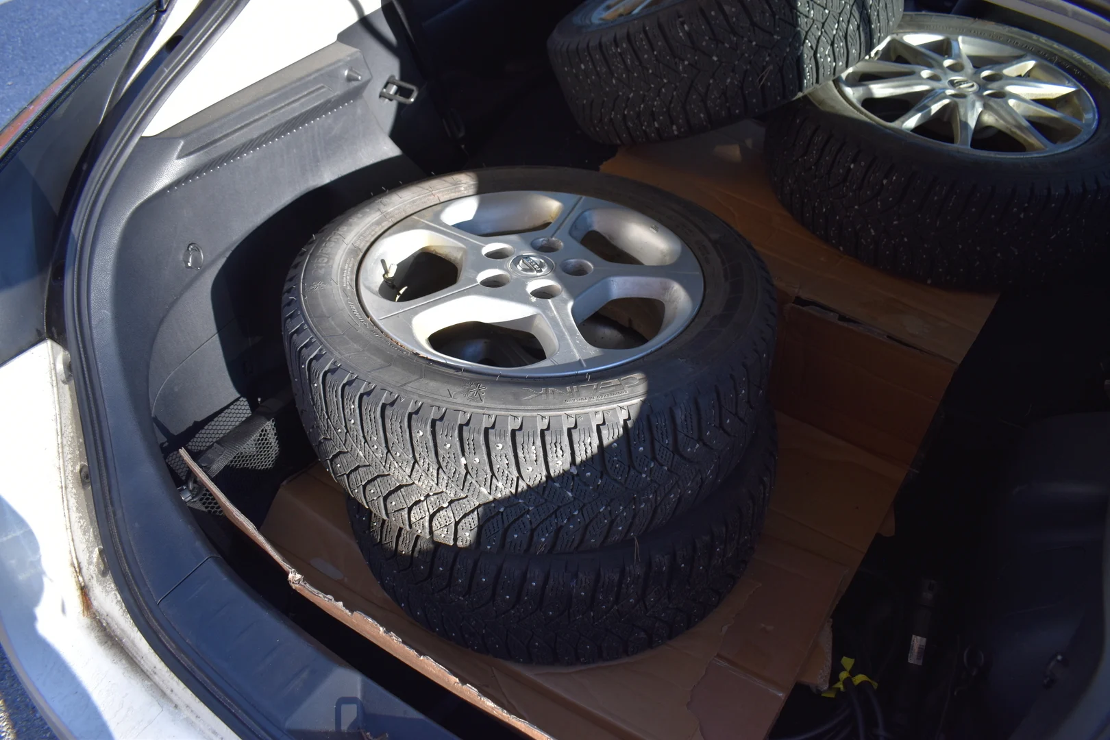 Car Image - 4fNPSqzXpaKWwLMcTjUobS
