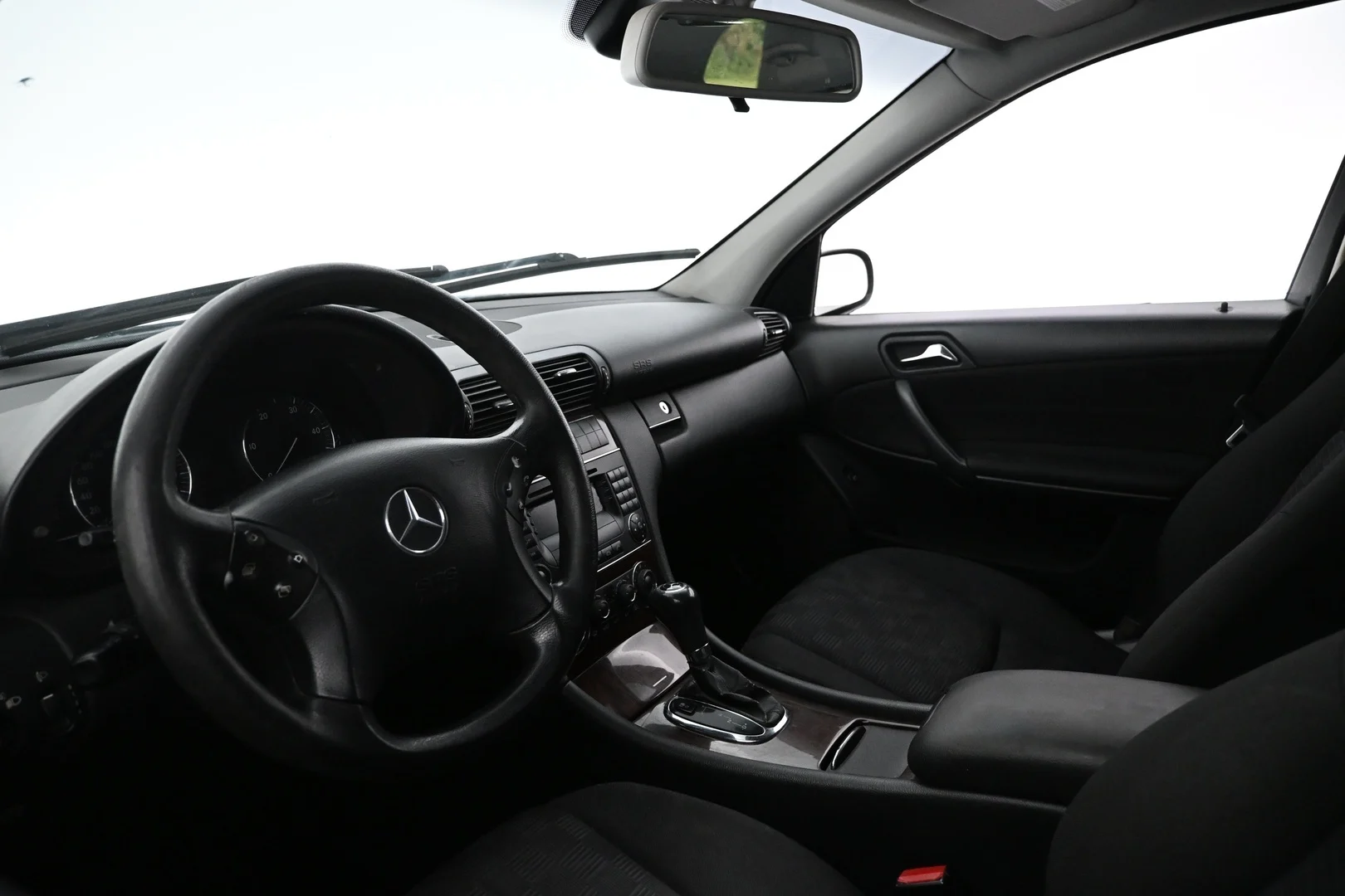 Car Image - 1U5vCePu41BxOPHJZlLajp