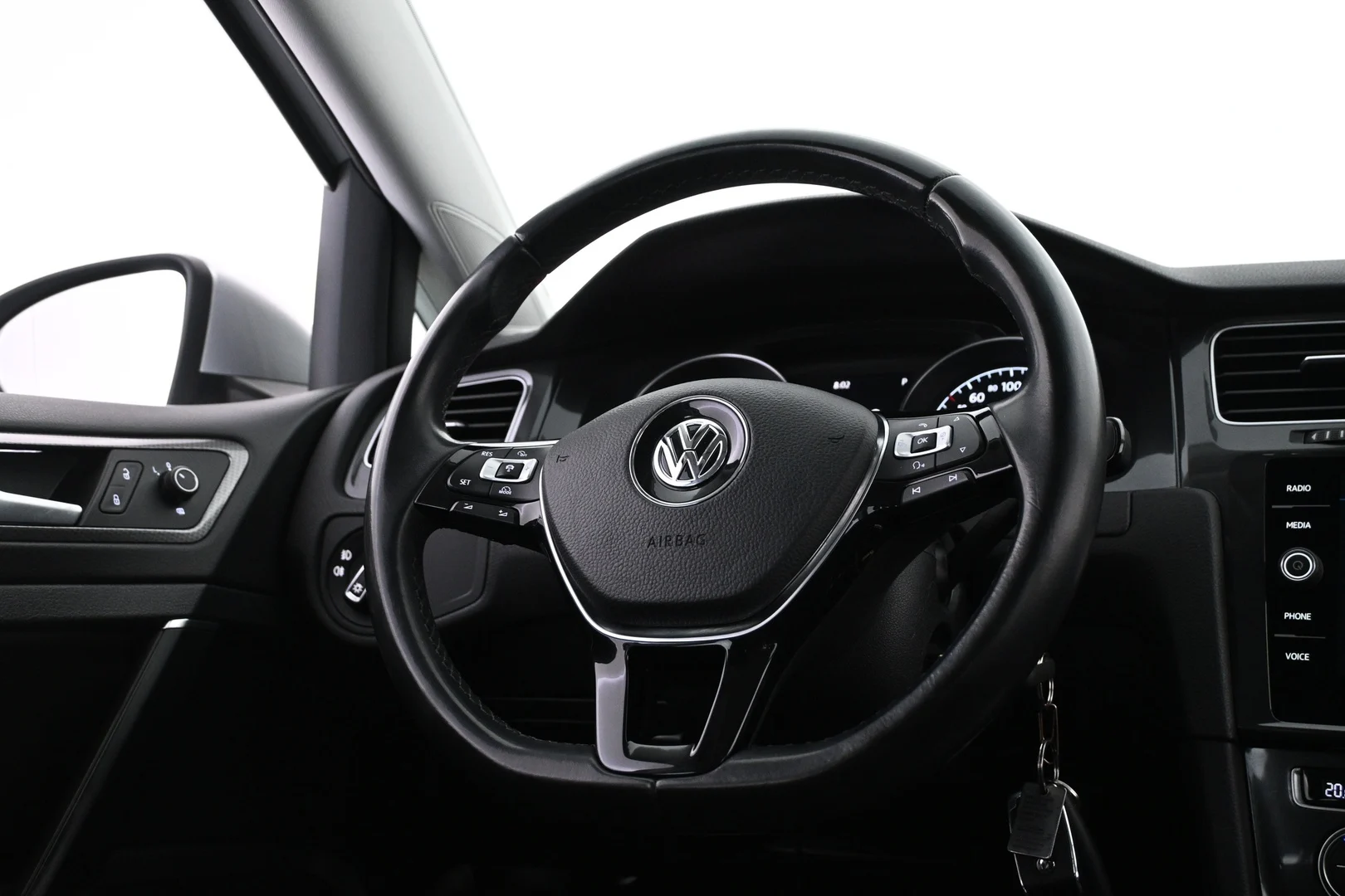 Car Image - 25F1wcQERt45FVvintyCaU