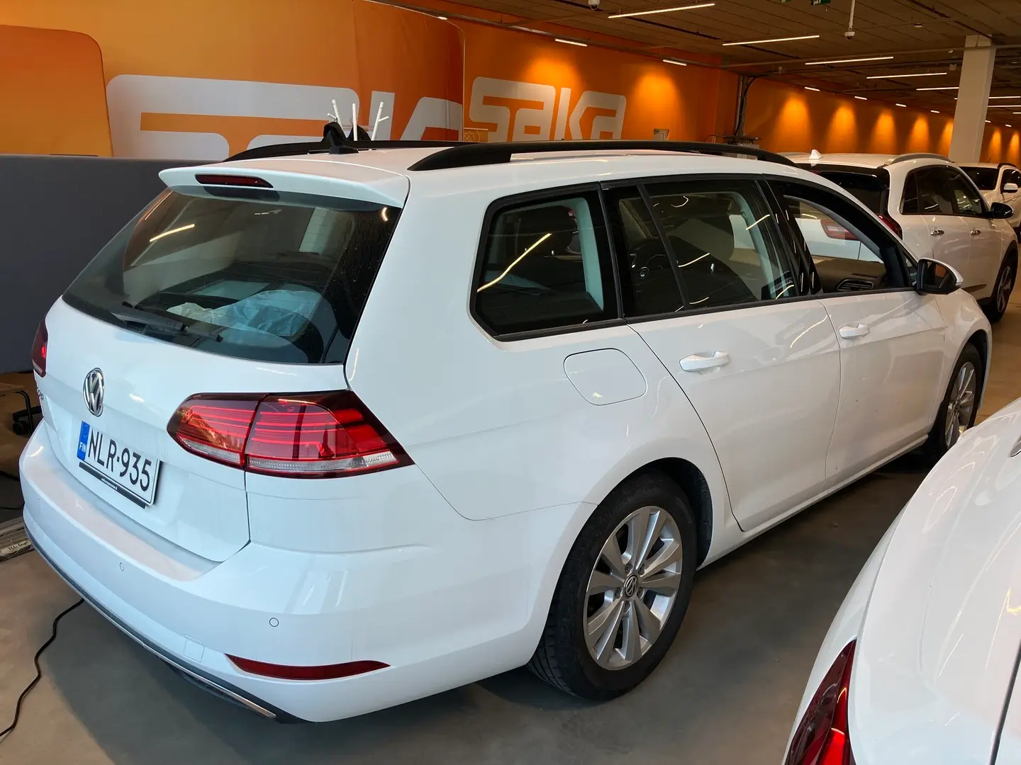 Car Image - 3pn8YRoQdVgMsecVoDpmxO
