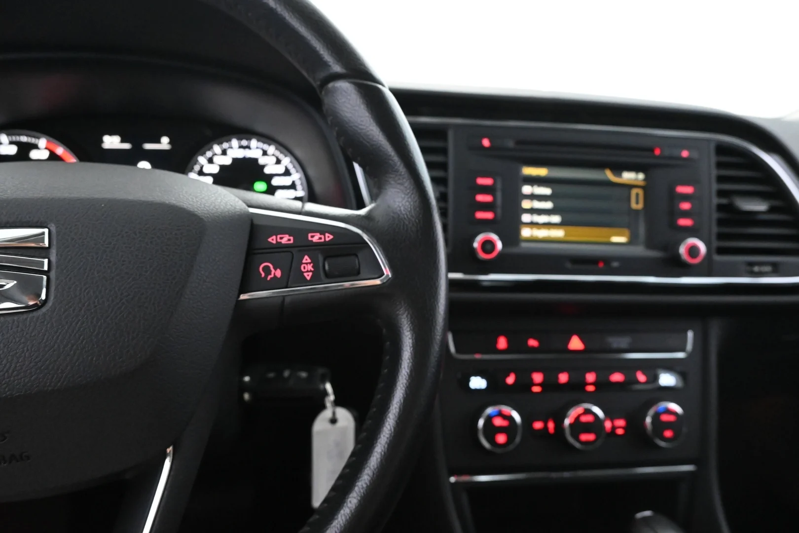 Car Image - 3g9YJx4jrkmyvwYNse6mg3