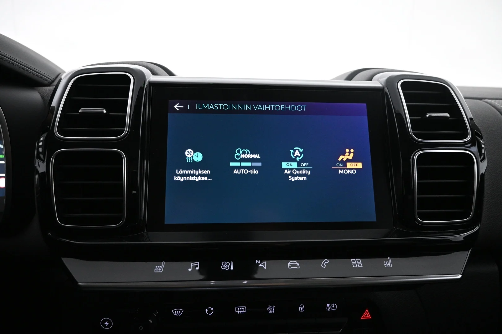 Car Image - 7yp8Ie7UvVOYfo8vTwTFHV