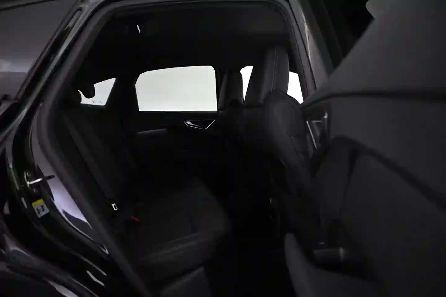 Car Image - 3VK1ATdLSsAztFyNniQLv4