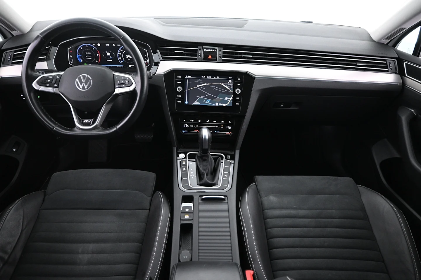 Car Image - 7qKM8SmkIEpFWAbqzRMux7