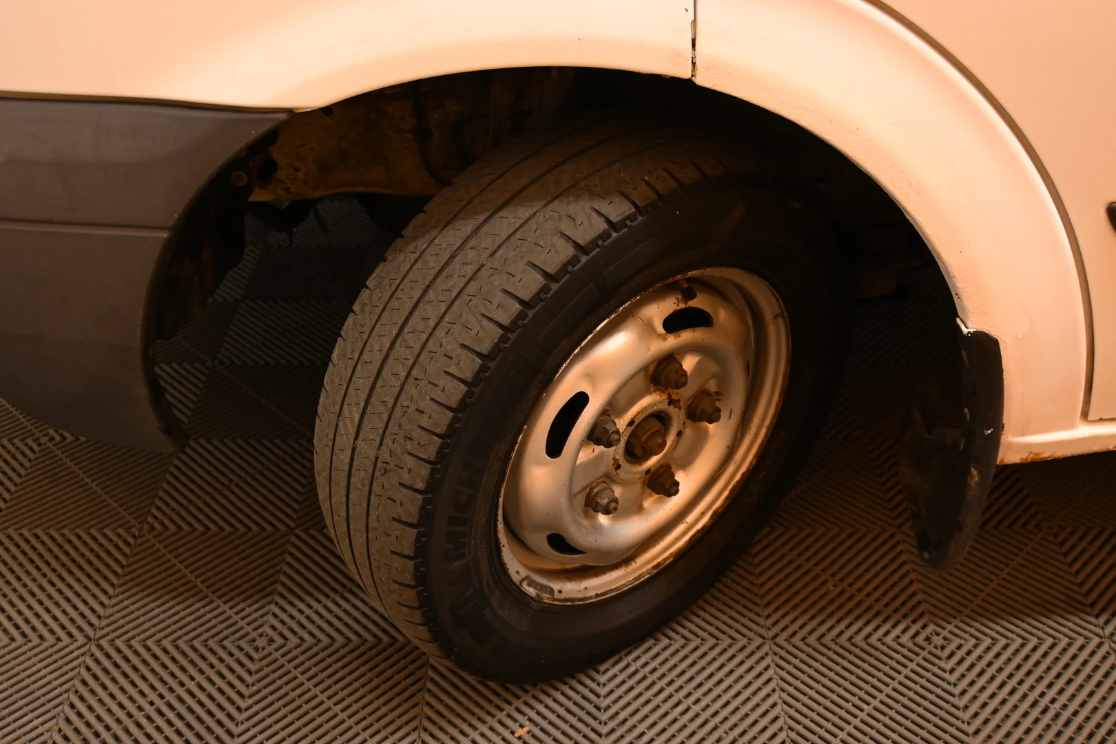 Car Image - 3A0r40T7KfcoqYMOGpaFvo
