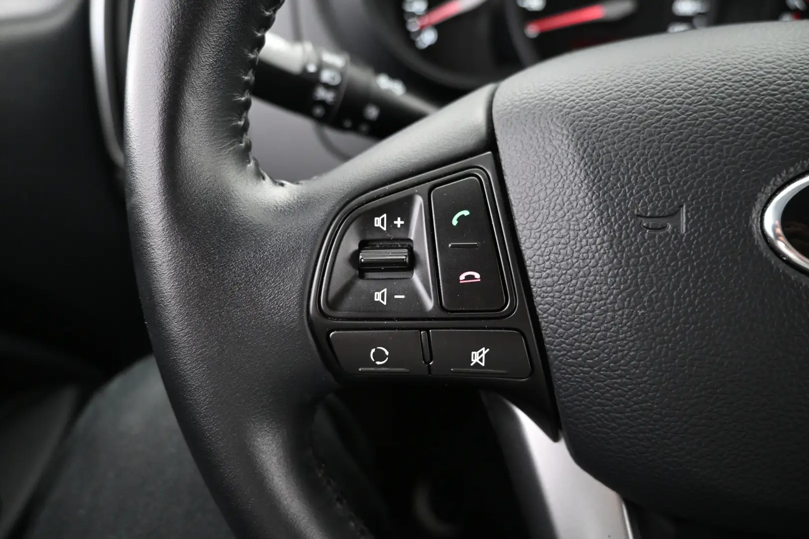 Car Image - 3Ws4biXW4TxVkA1rdyf7dW