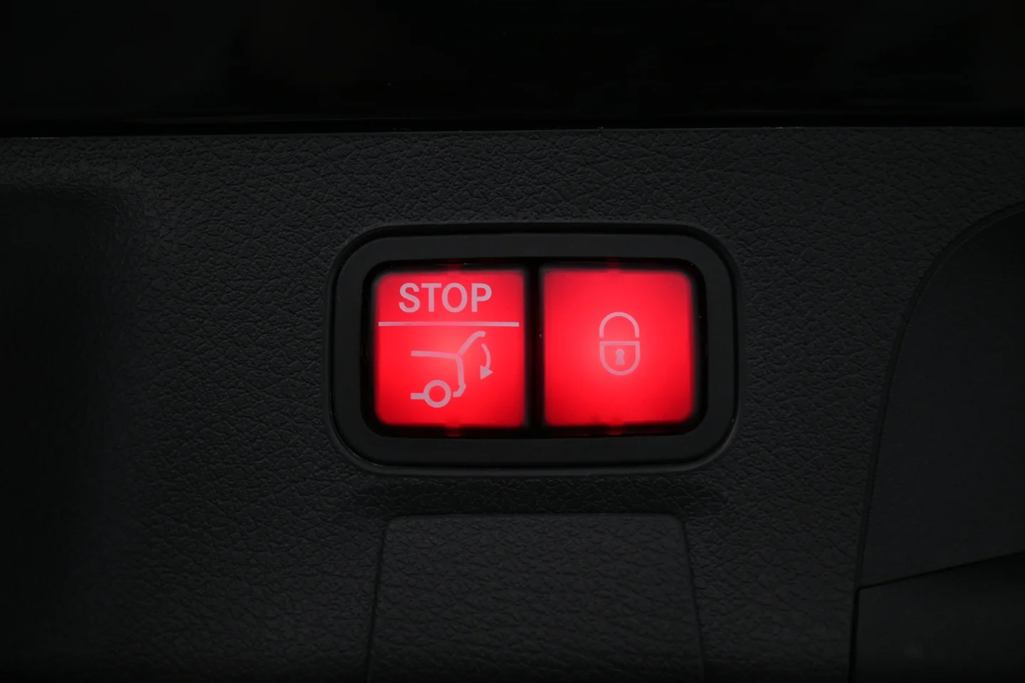 Car Image - 2GoZnysN3v2VwetC1suuLW