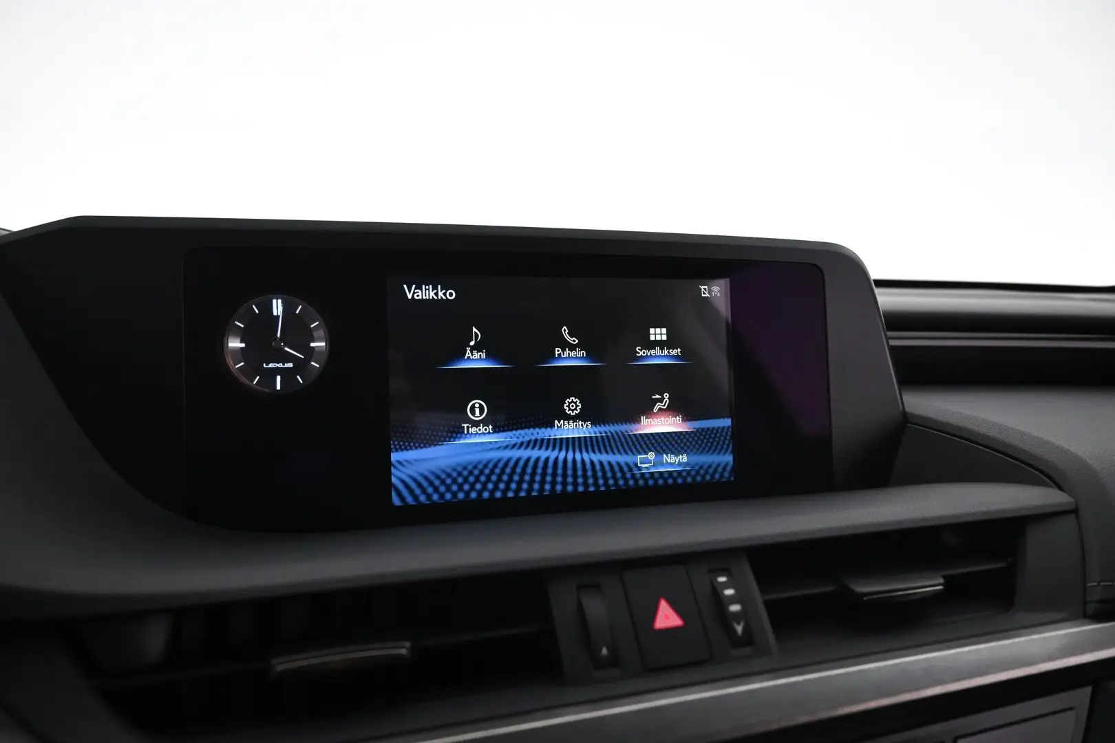 Car Image - iDVTGOn2b5sG4IIegPqFf