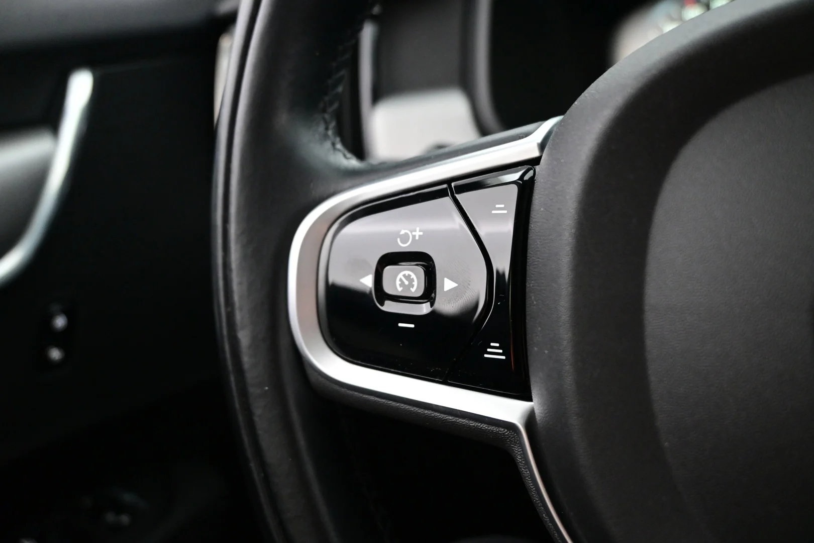 Car Image - 1wGbqJ2IodeAiNCqo4EgTj