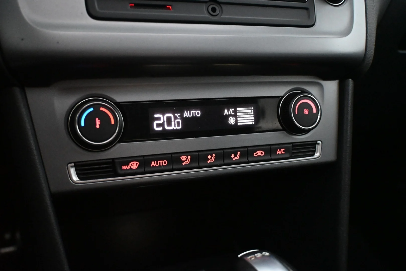 Car Image - 5hRkiupcbR0r24bLlS9lIb