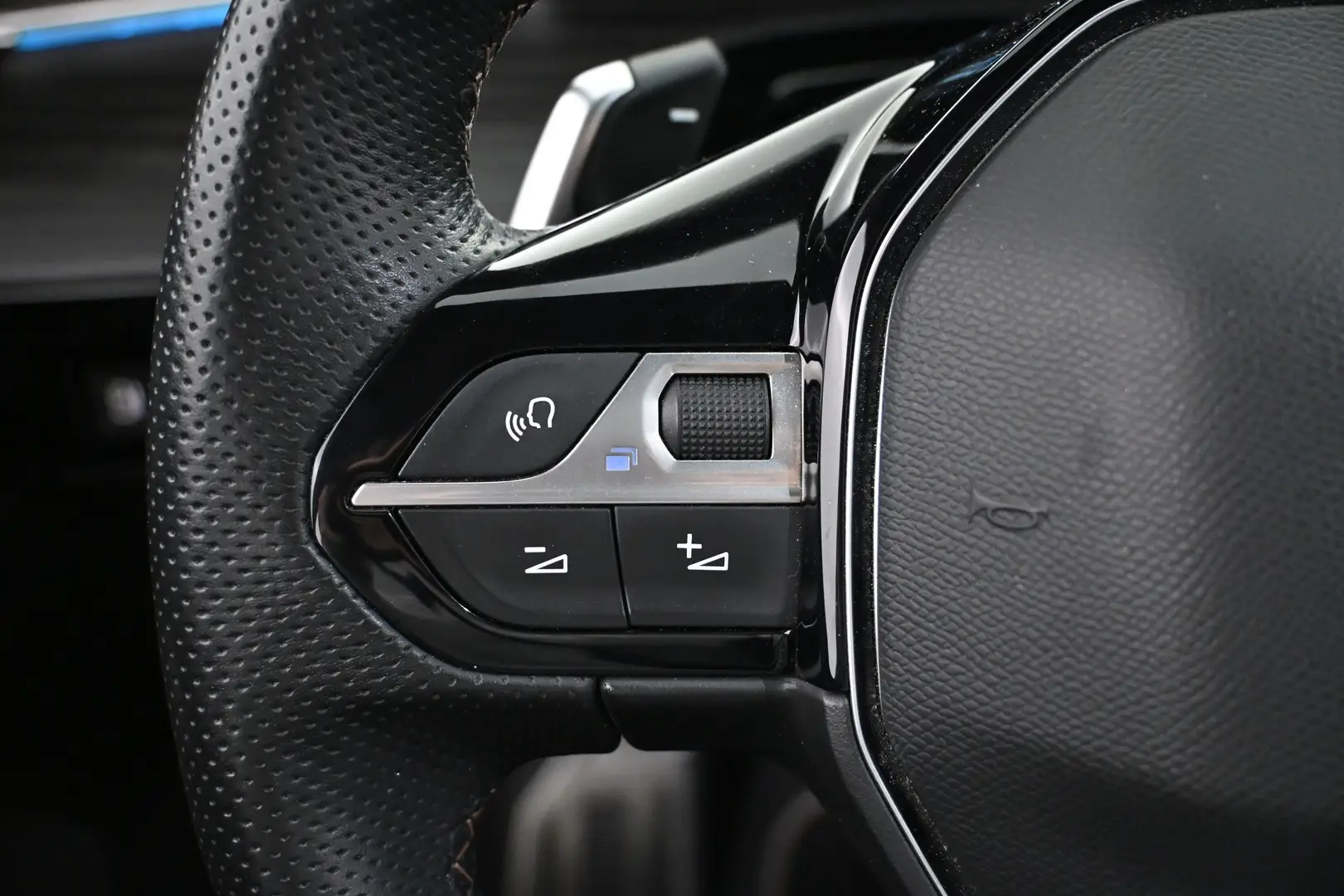 Car Image - 6yn69QwIVBZNQzr3Ewh0hU