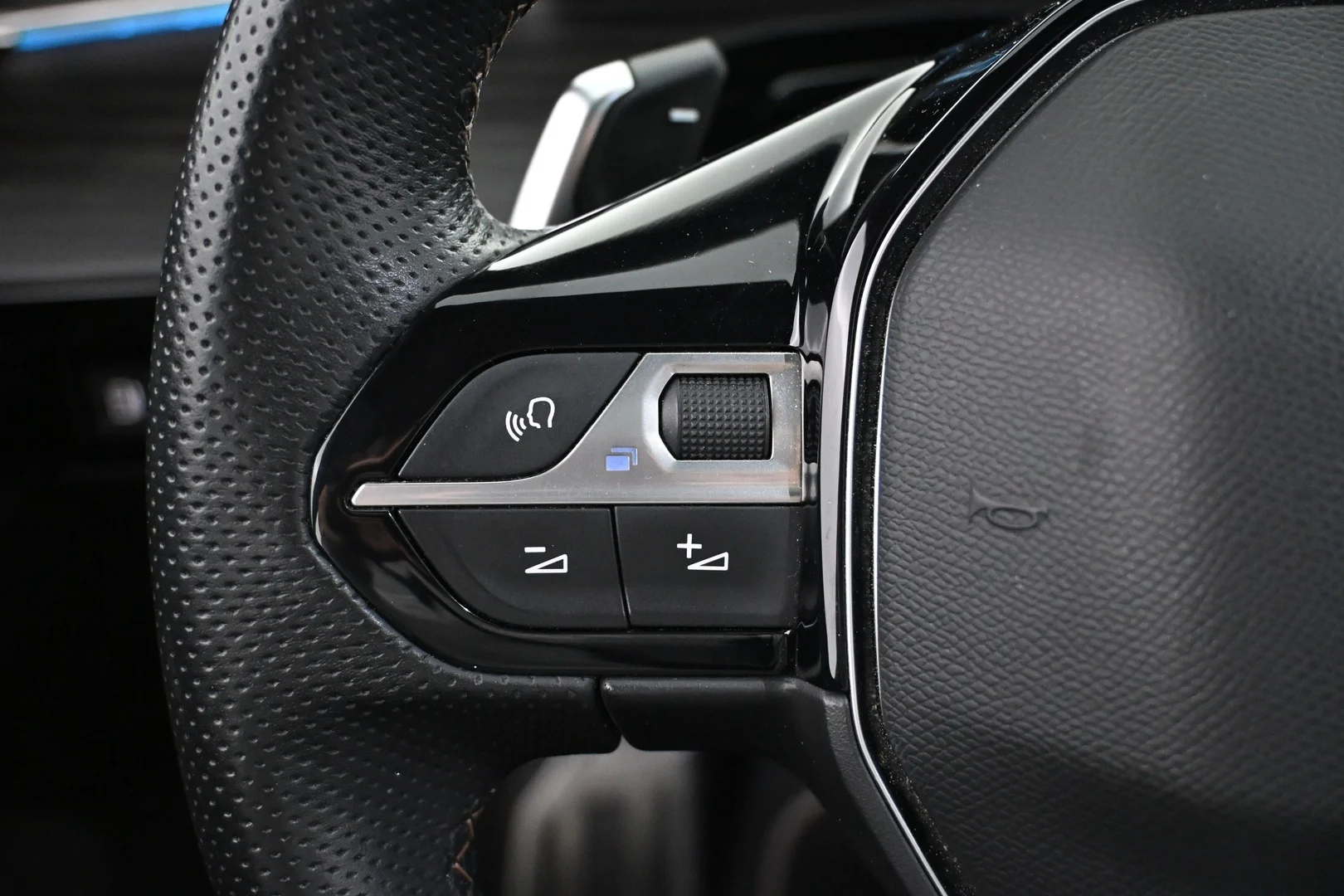 Car Image - 6yn69QwIVBZNQzr3Ewh0hU
