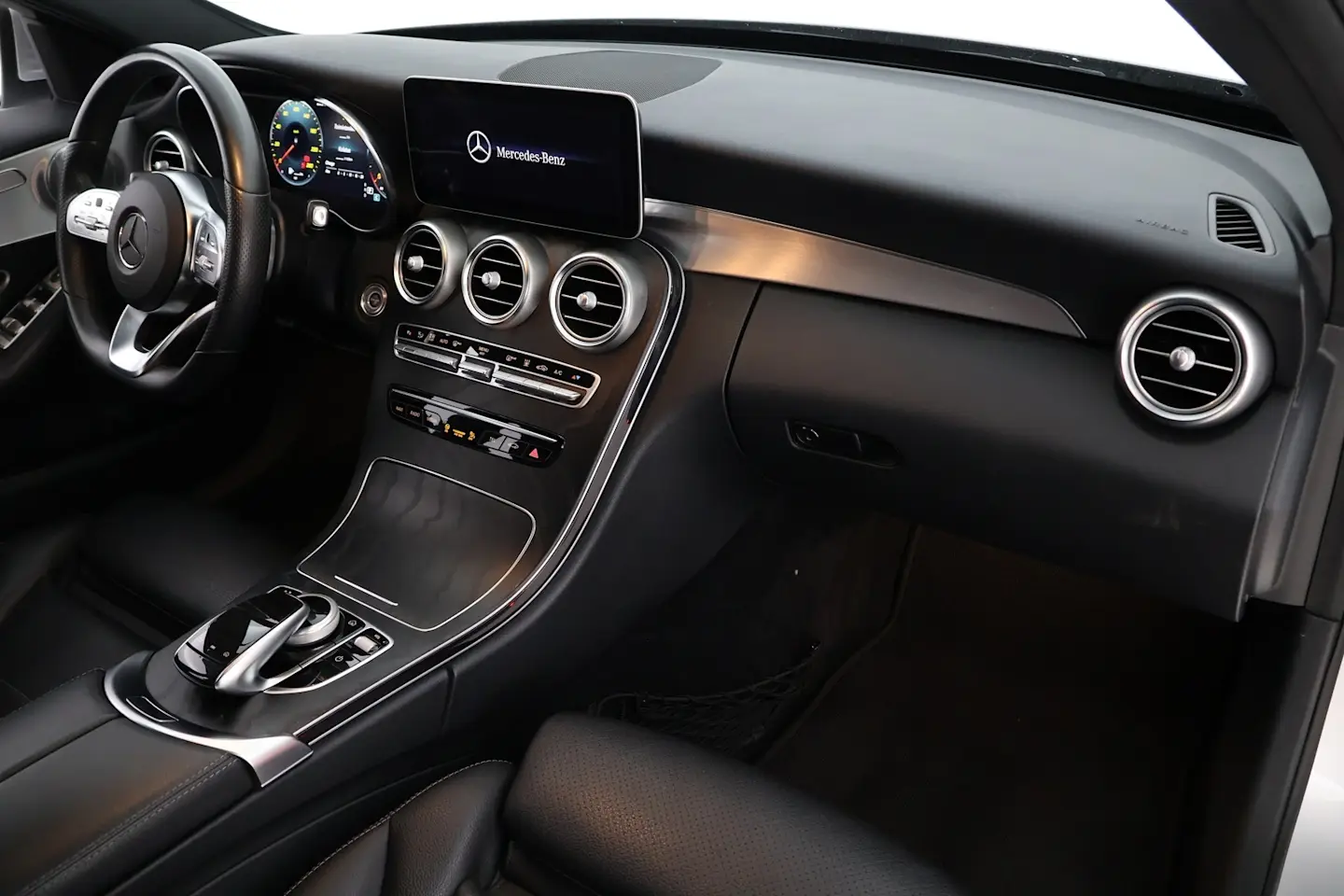 Car Image - 3O7T4uXrNH547L0pPZ9GOu
