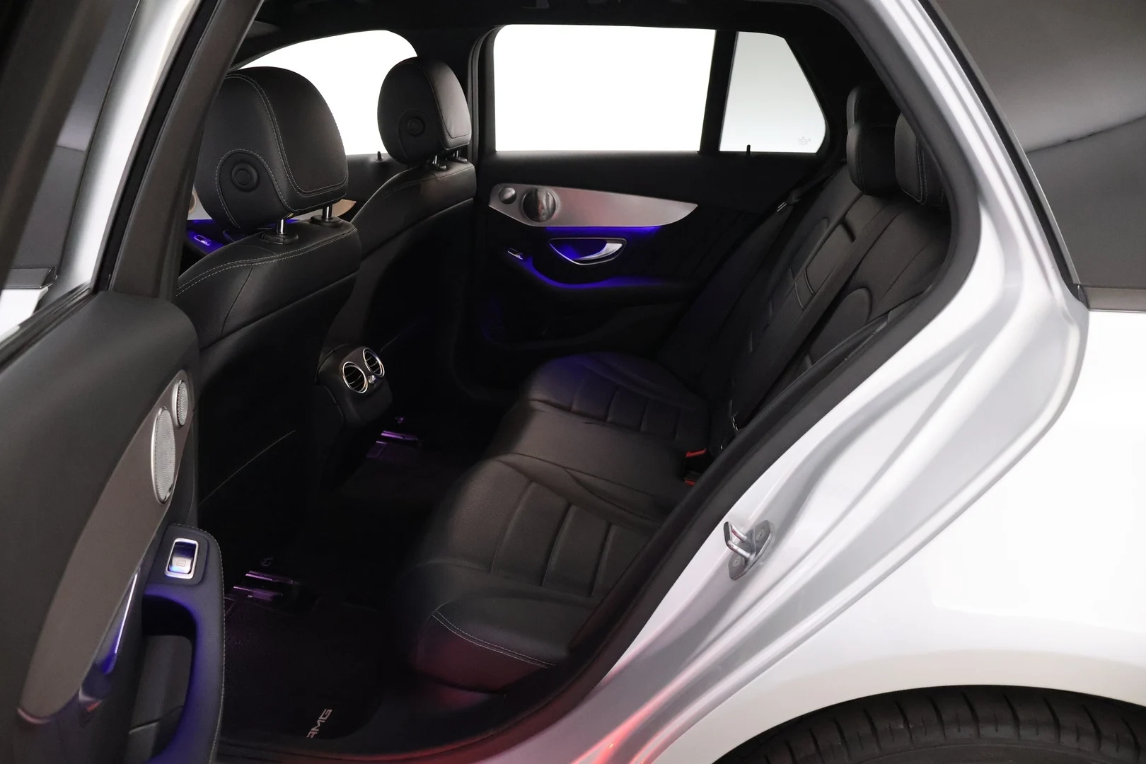 Car Image - 3O7T4uXrNH547L0pPZ9GOu