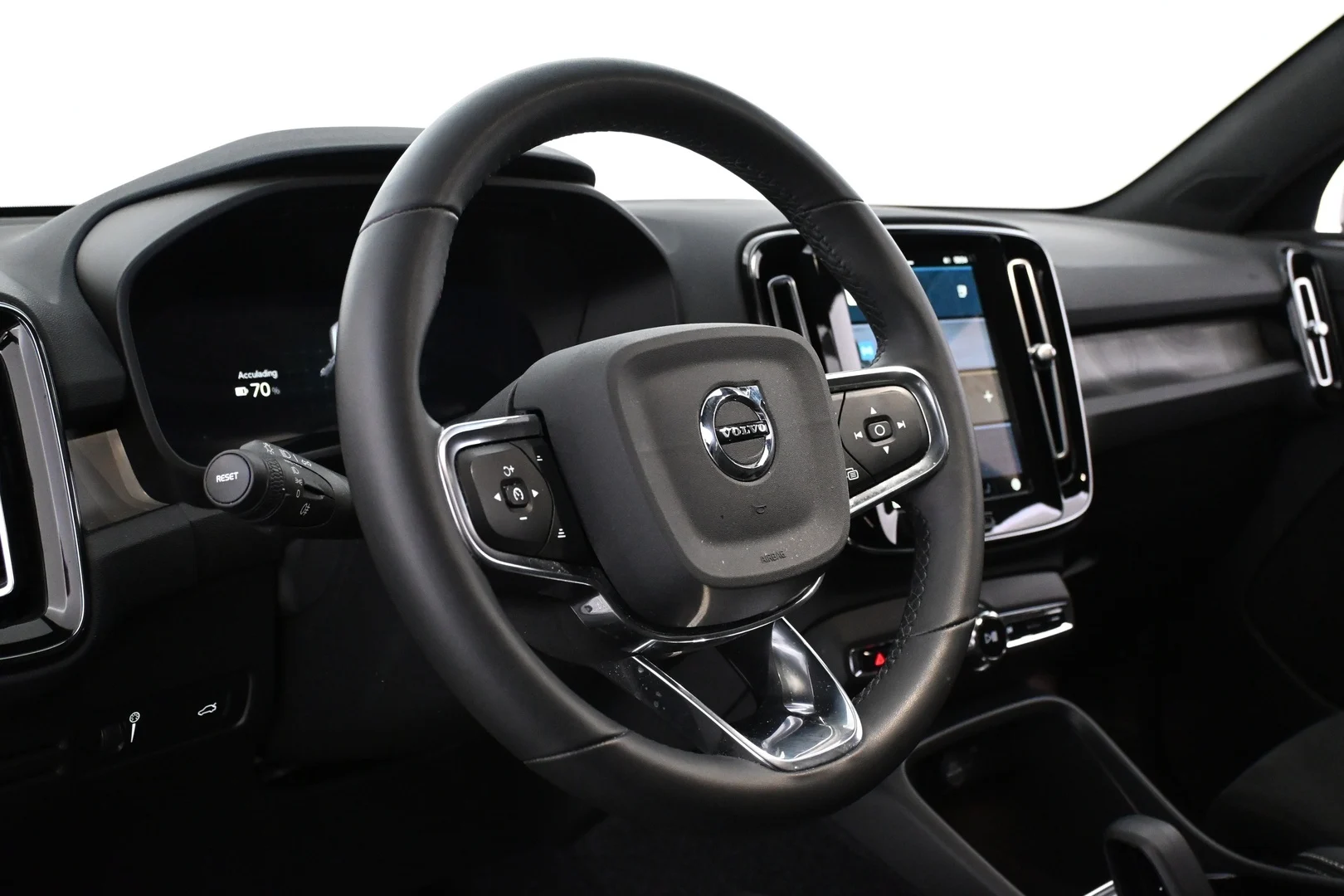 Car Image - 4aURNRpPGONkc6OGRzjAGq