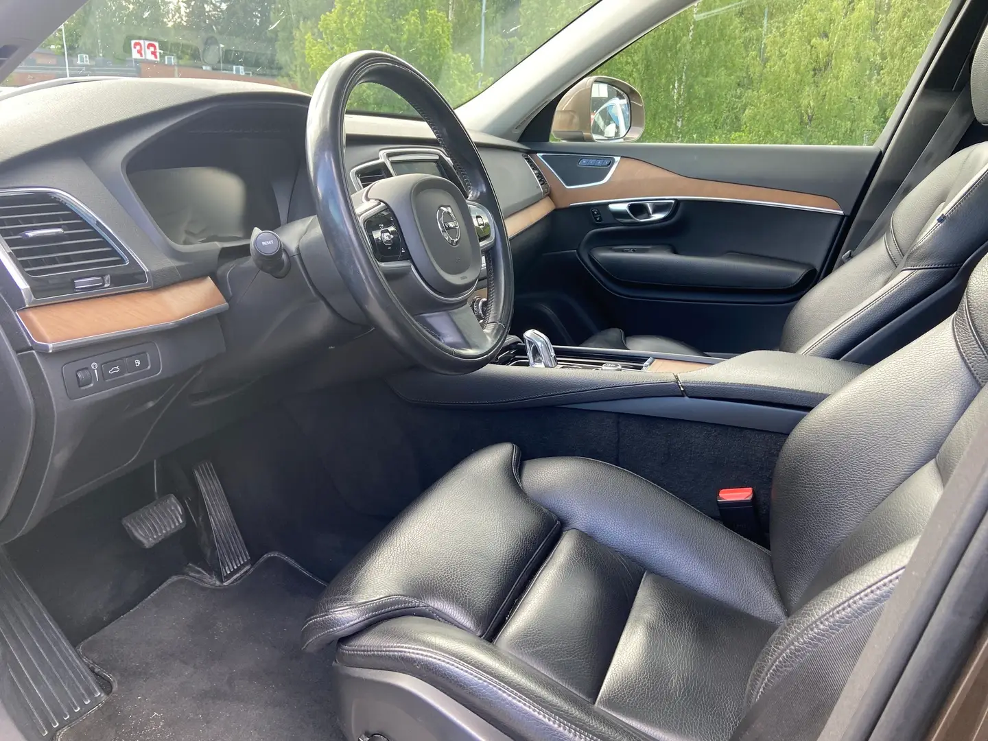 Car Image - 4wW1S9kFIfL4MHzDBegmmj
