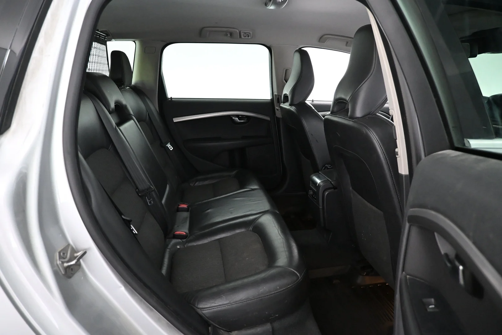 Car Image - 2PY2kmPEL2qYPeY355cVj5