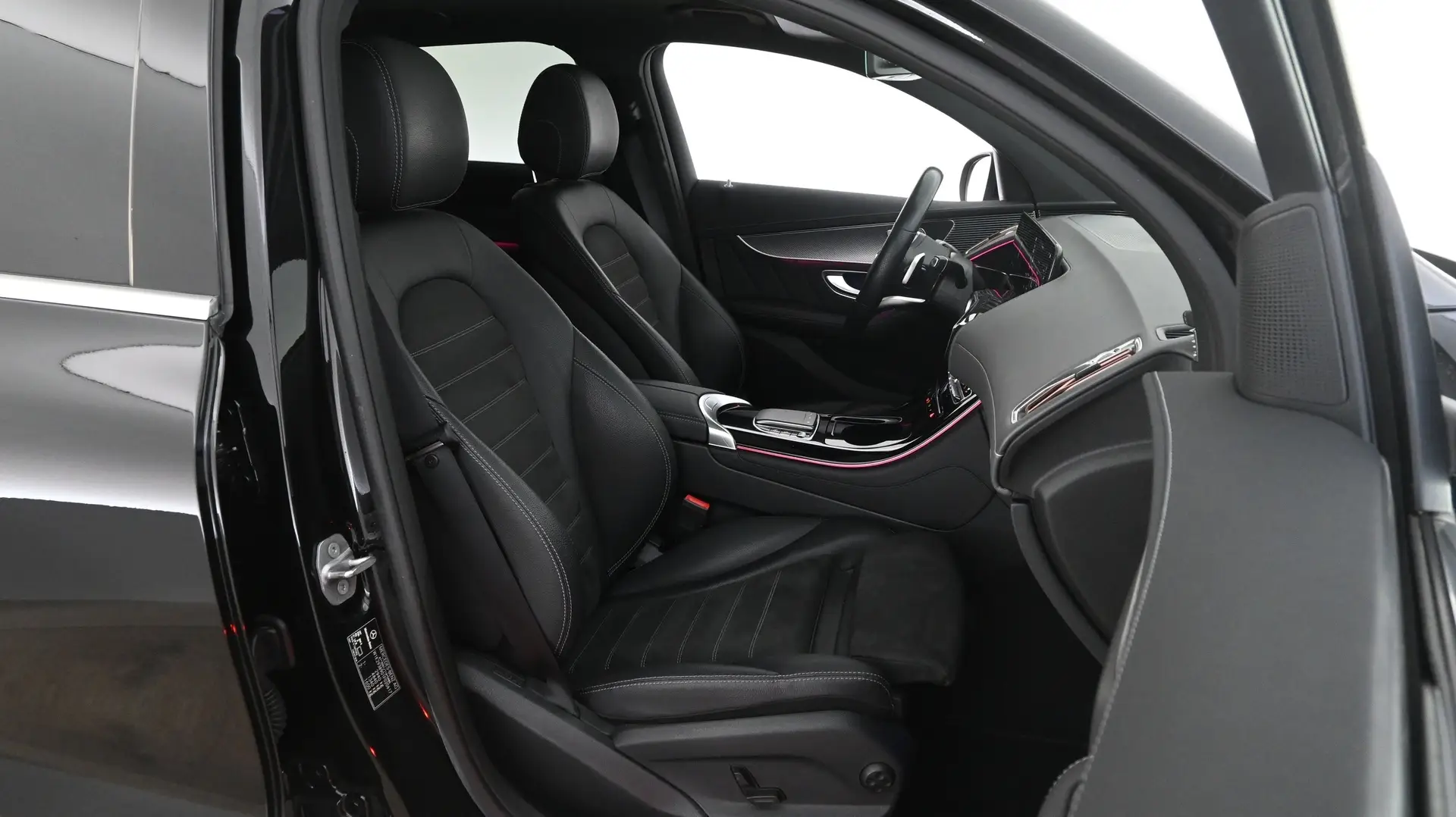Car Image - 6vzdKMJv50qa2iL2PZriF4
