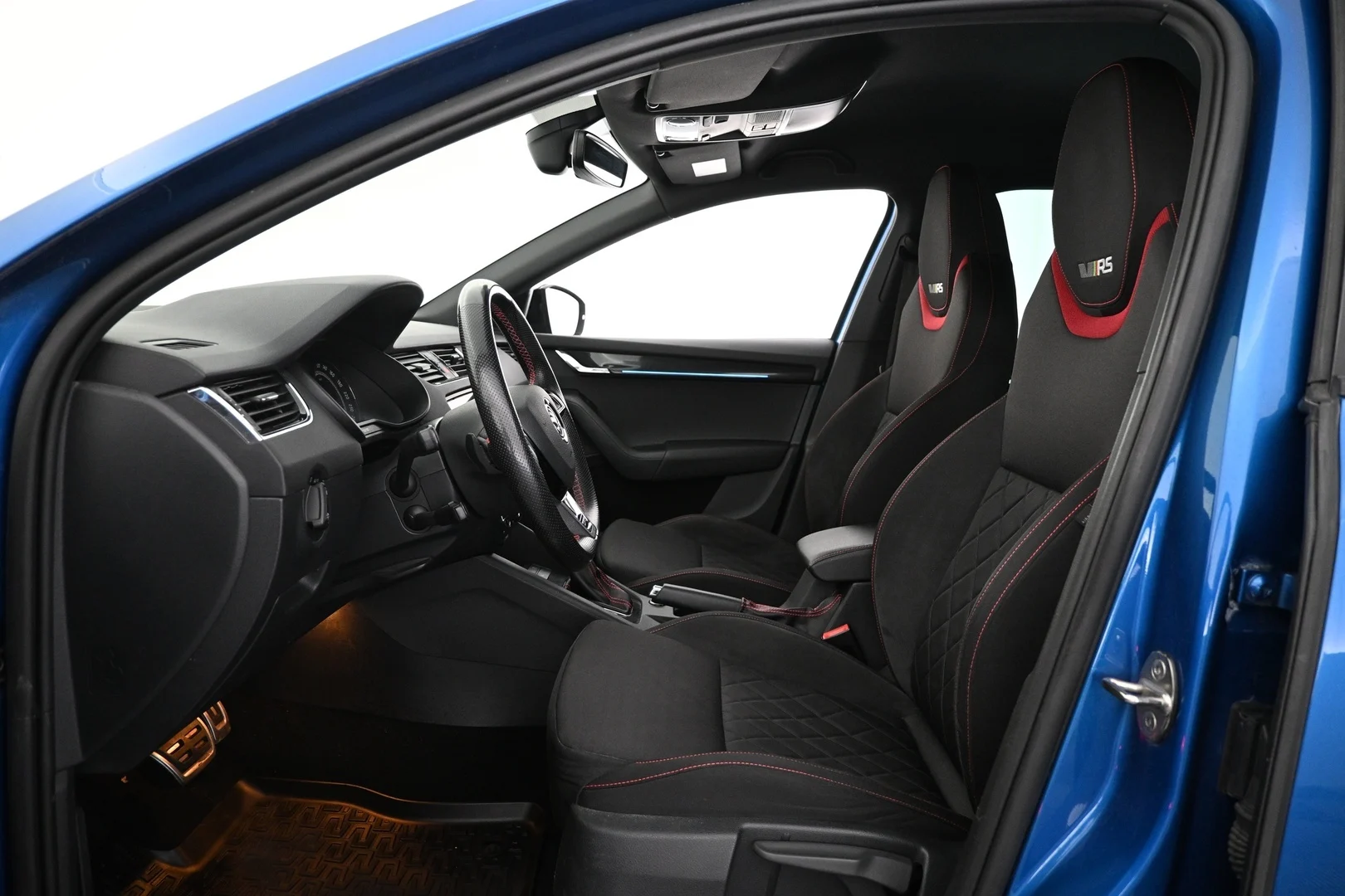 Car Image - 1g0pHIiboUCU8Caj54EQam