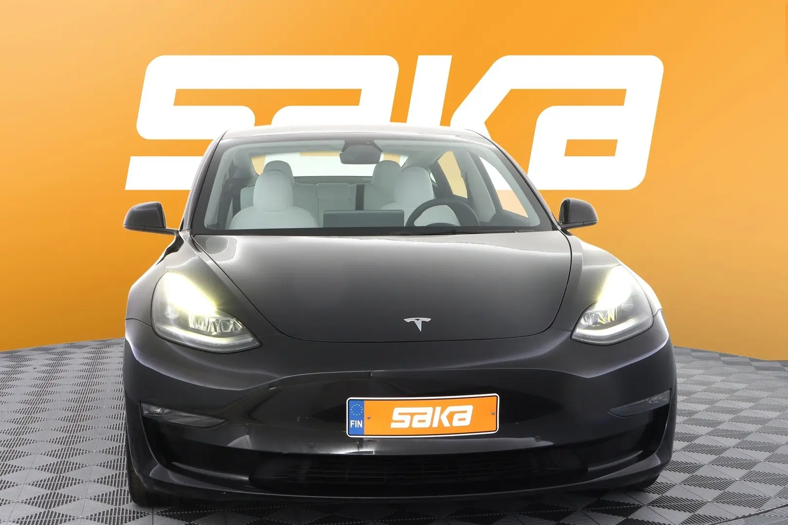 Car Image - 4TVkLuErPsm3y9YLV6Nelw