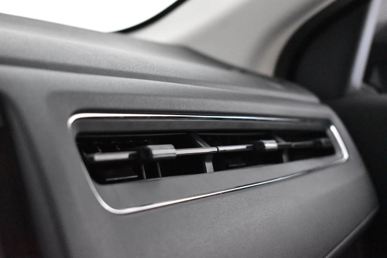 Car Image - MDu3QKo7sGEDc5GuV7NIs